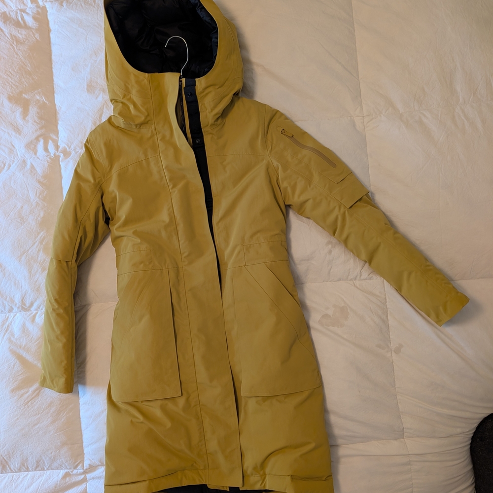 Lululemon Athletica Black Mesh Jacket